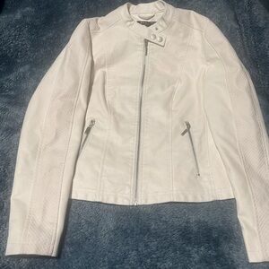 Baccini White Faux Leather Moto Jacket Snakeskin Textured Sleeves Women's Size M